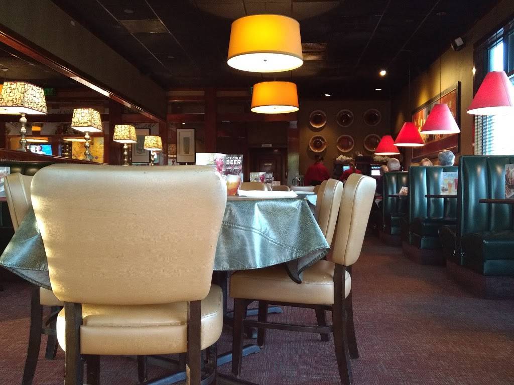 Ruby Tuesday | restaurant | 119 Industrial Park Dr, Smithfield, NC 27577, USA | 9199383640 OR +1 919-938-3640