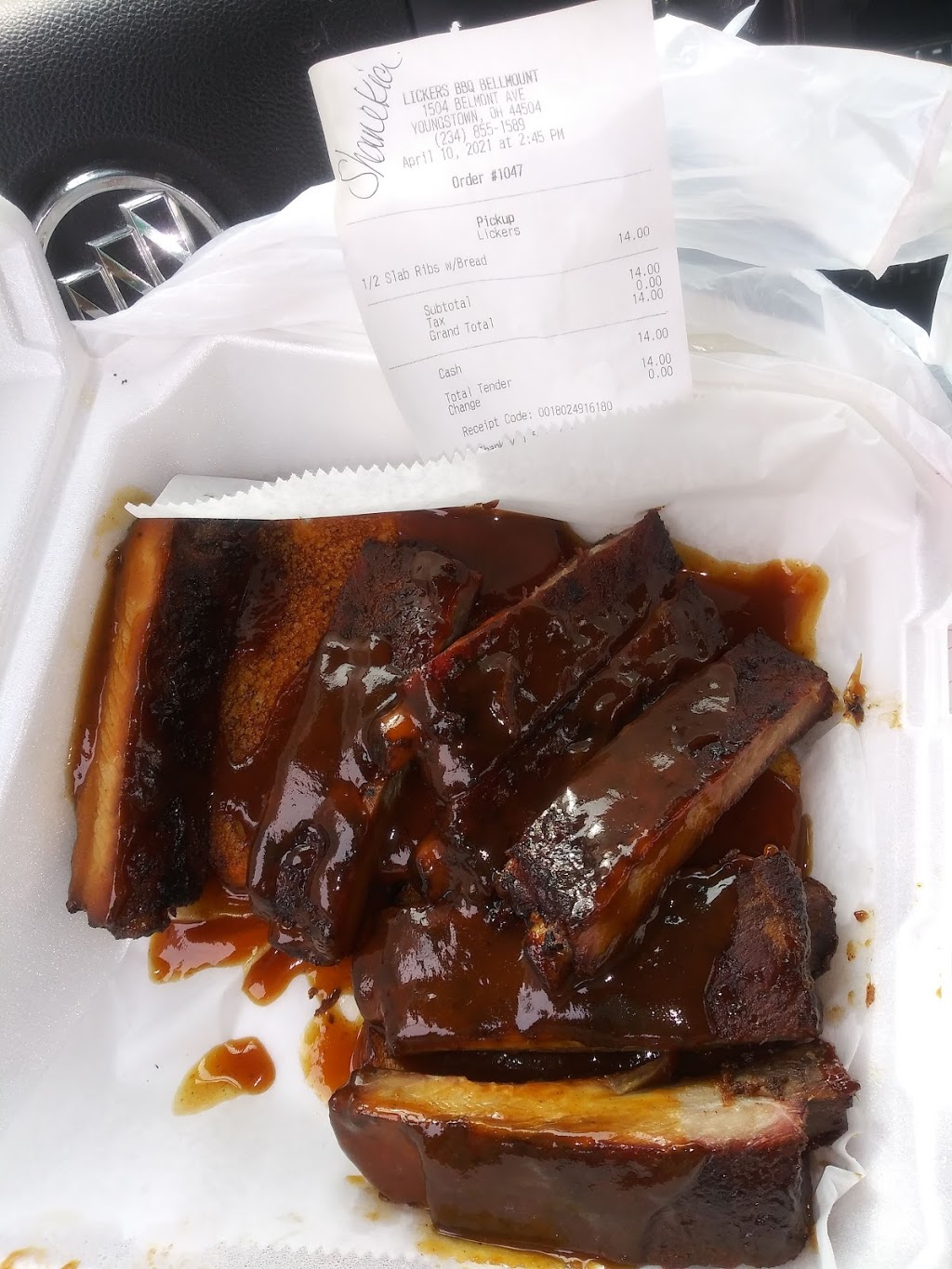 Lickers Bbq | restaurant | 1504 Belmont Ave, Youngstown, OH 44504, USA | 2348551589 OR +1 234-855-1589