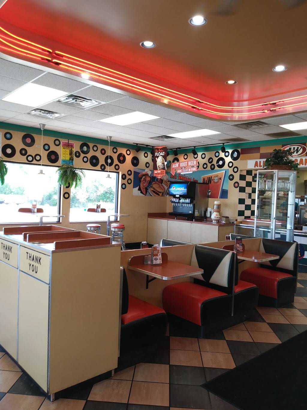 A&W Restaurant | restaurant | 3011 W Thompson Rd, Fenton, MI 48430, USA | 8107503002 OR +1 810-750-3002