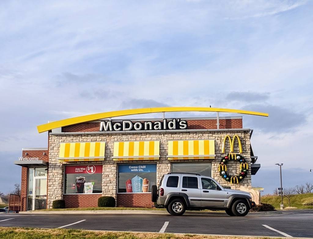 McDonalds | cafe | 1209 Branson Hills Pkwy, Branson, MO 65616, USA | 4173346974 OR +1 417-334-6974