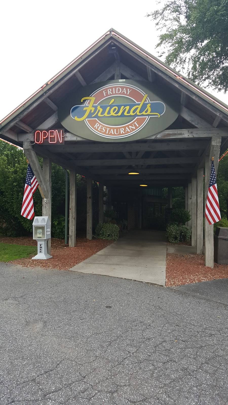 Friday Friends | restaurant | 315 Sanford Dr, Morganton, NC 28655, USA | 8284303024 OR +1 828-430-3024