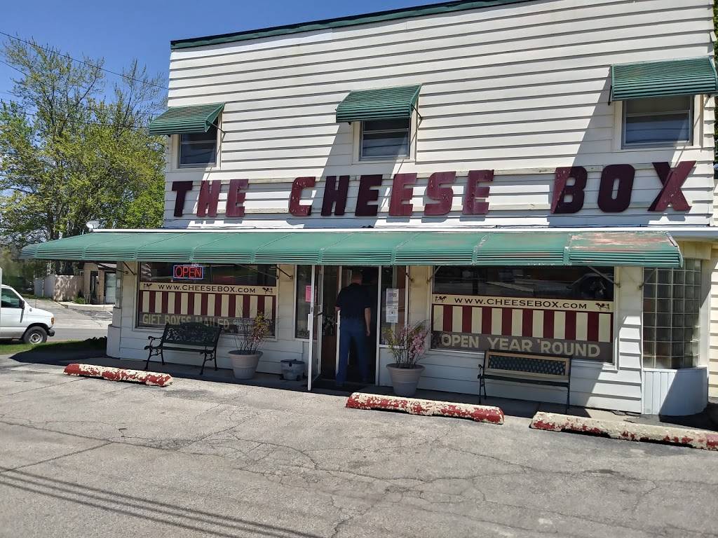 The Cheese Box | restaurant | 801 S Wells St, Lake Geneva, WI 53147, USA | 2622483440 OR +1 262-248-3440