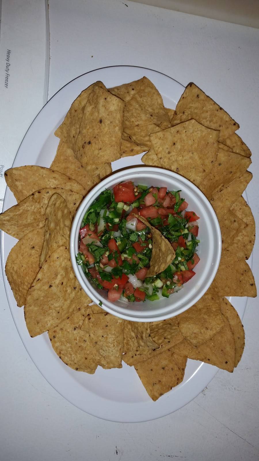 The Fast Burrito (El Burrito Rapido) | restaurant | 3414 W Irving Park Rd, Chicago, IL 60618, USA | 7732799430 OR +1 773-279-9430