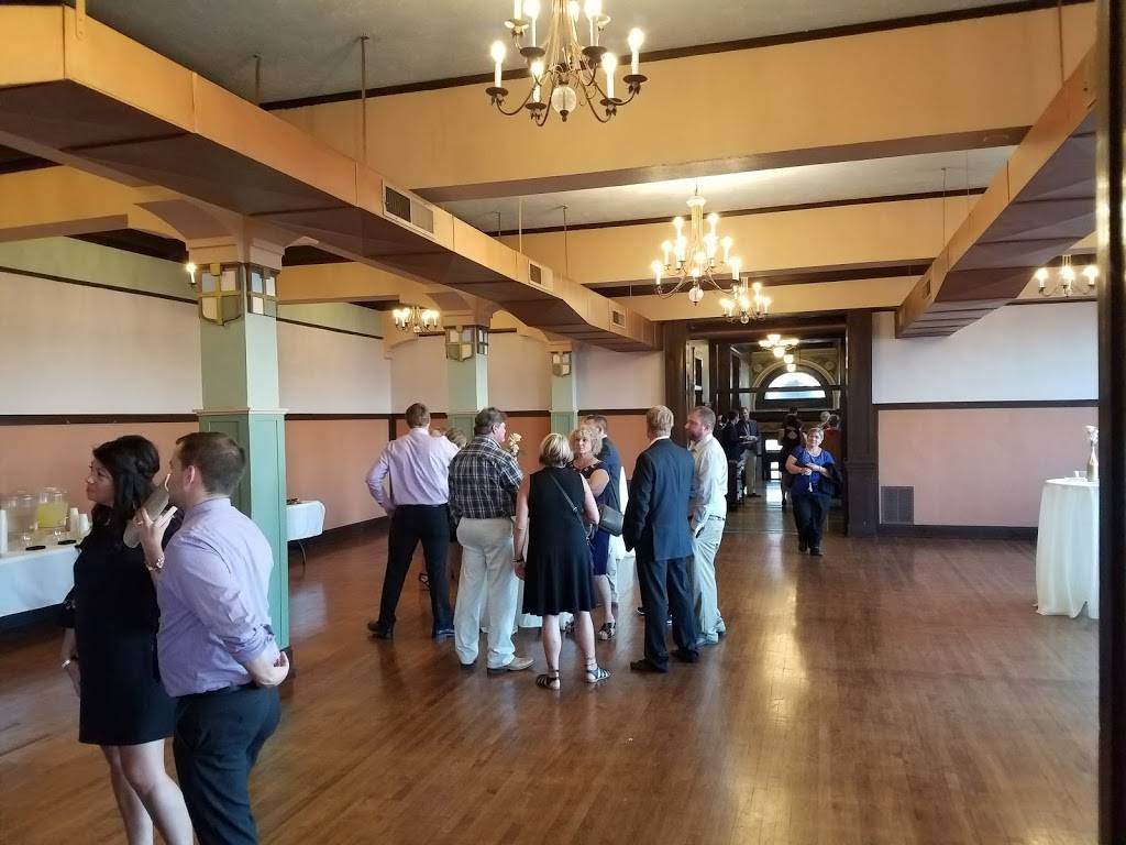 The Grotto | restaurant | 115 S Washington St, Carbondale, IL 62901, USA | 6185496400 OR +1 618-549-6400