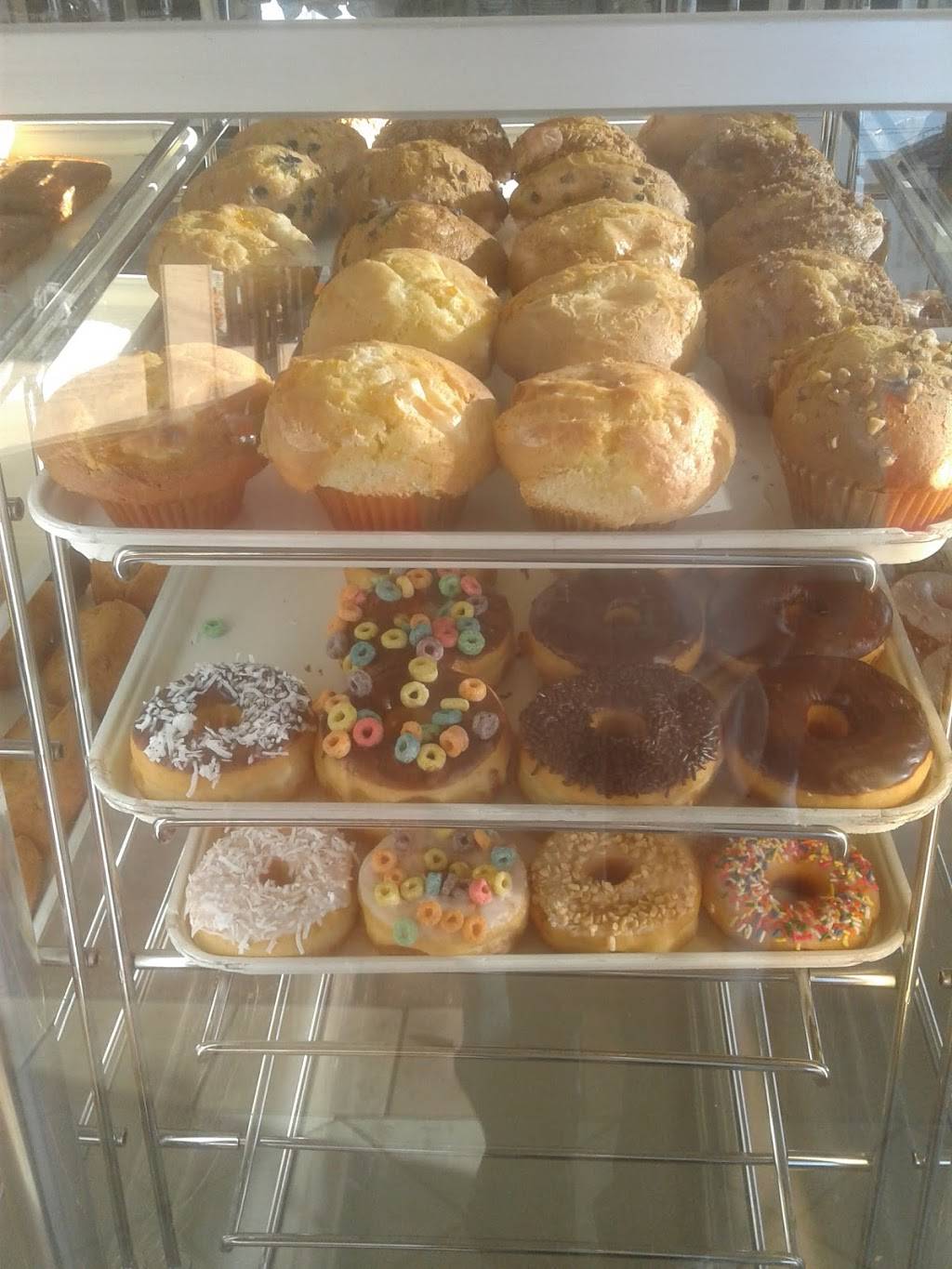 Yum Yum | cafe | 1608 Hoover St, Los Angeles, CA 90006, USA | 2137454460 OR +1 213-745-4460