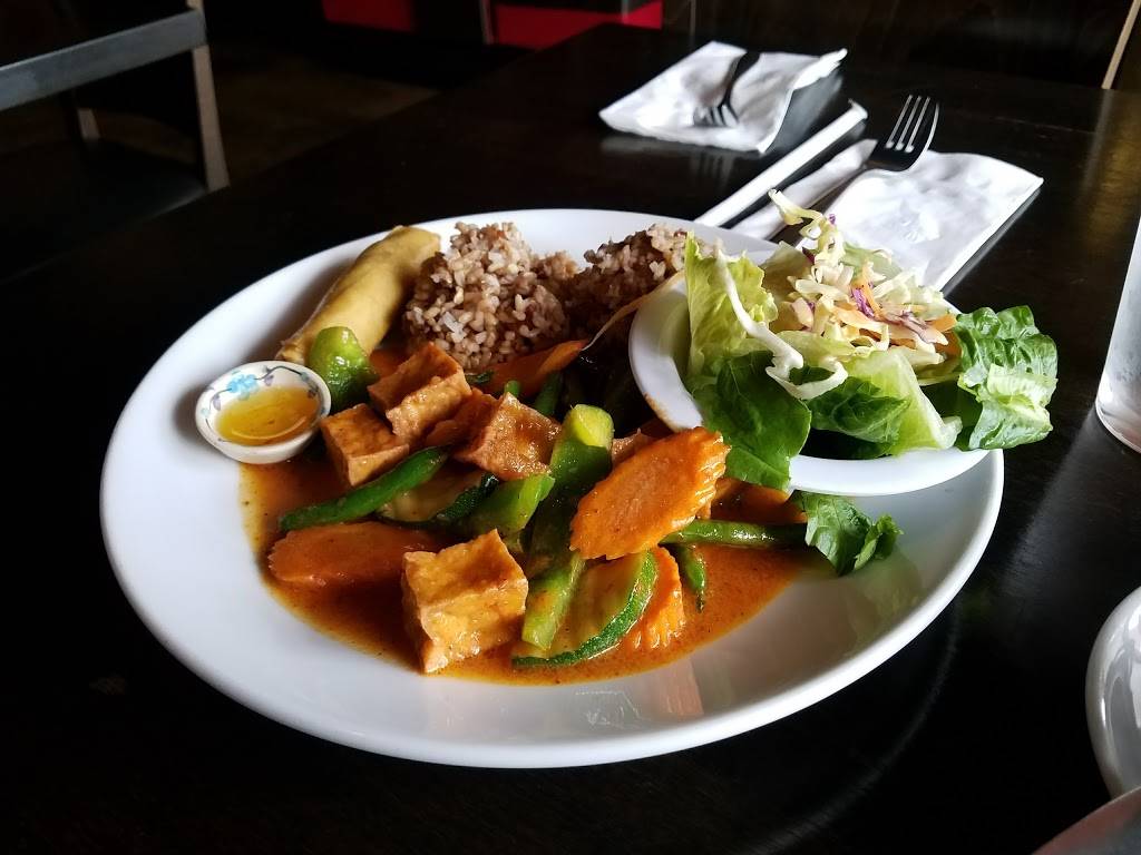 Street Side Thai Kitchen | restaurant | 3025 University Ave, San Diego, CA 92104, USA | 6192289208 OR +1 619-228-9208