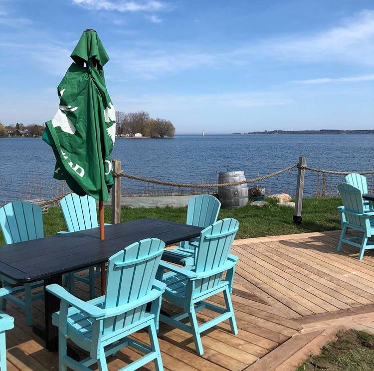 The Whistling Duck | restaurant | 75 Harbour St, Brighton, ON K0K 1H0, Canada | 6134754142 OR +1 613-475-4142