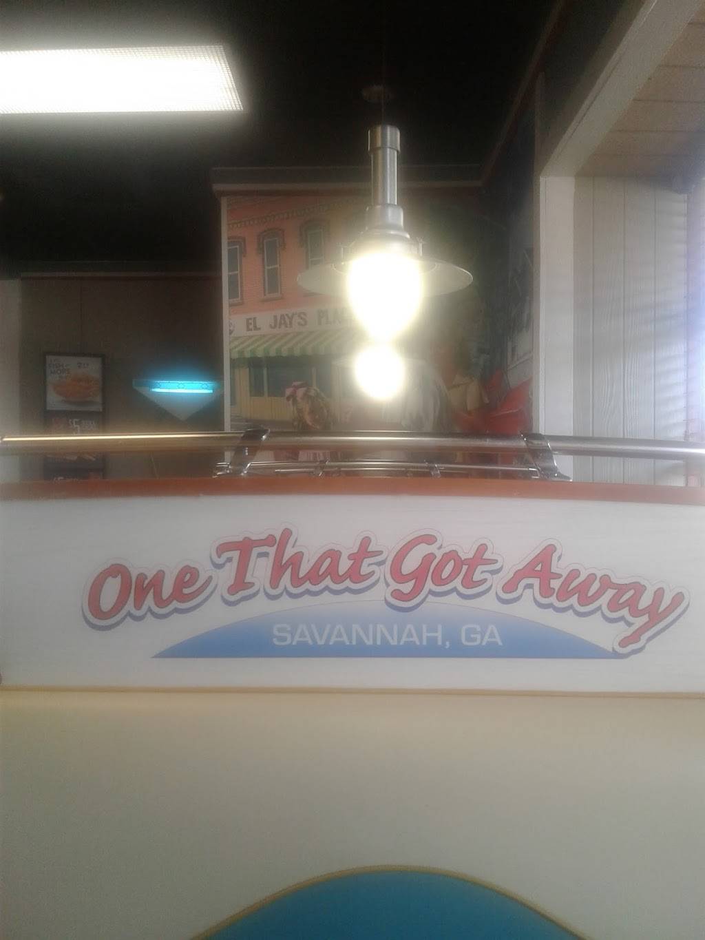 Long John Silvers | restaurant | 6104 Lake Ave, St Joseph, MO 64504, USA | 8162382307 OR +1 816-238-2307