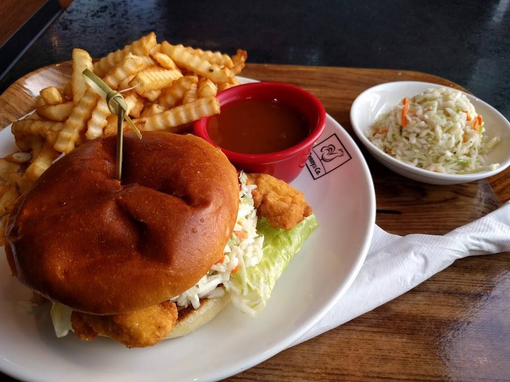 Benny et Cie La Prairie | restaurant | 965 Boulevard des Prés-Verts, La Prairie, QC J5R 0R3, Canada | 4508744444 OR +1 450-874-4444