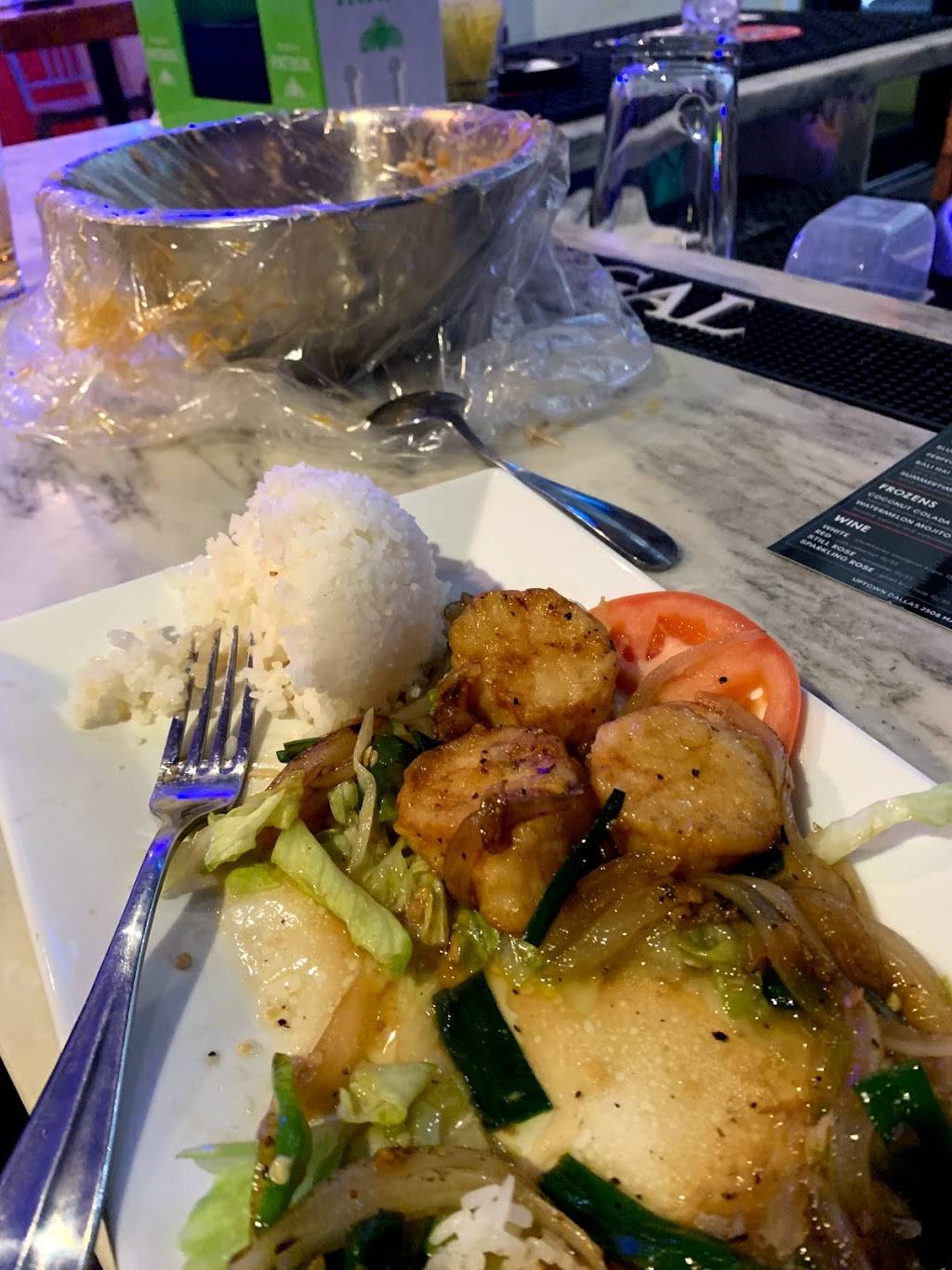 Crab House Seafood & Oyster Bar | restaurant | 2508 Maple Ave, Dallas, TX 75201, USA | 4693177666 OR +1 469-317-7666