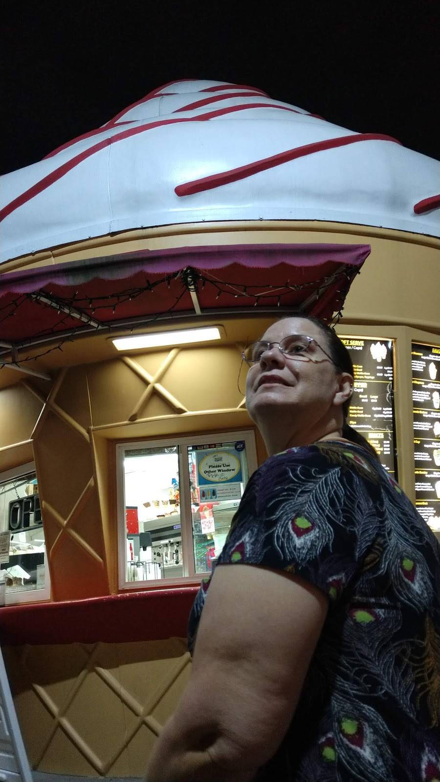 Twistee Treat of I-Drive | restaurant | 6314 International Dr, Orlando, FL 32819, USA | 4077309843 OR +1 407-730-9843