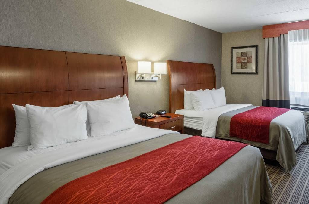 Comfort Inn & Suites | restaurant | 106 Capital Dr, West Springfield, MA 01089, USA | 4137365000 OR +1 413-736-5000