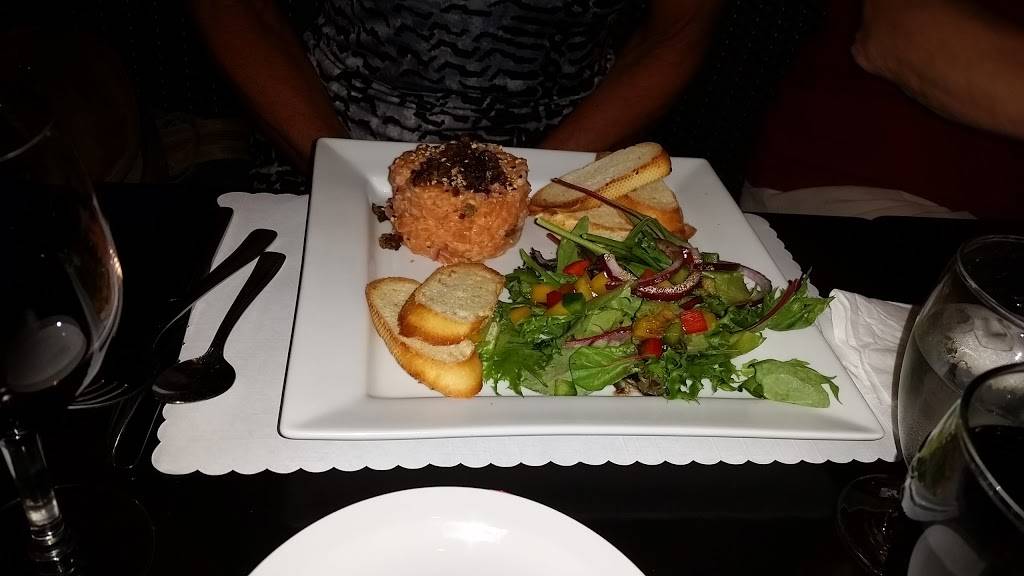 Restaurant La Pointe à Bernard | restaurant | 692 4e rue de la Pointe, Shawinigan, QC G9N 1G8, Canada | 8195375553 OR +1 819-537-5553