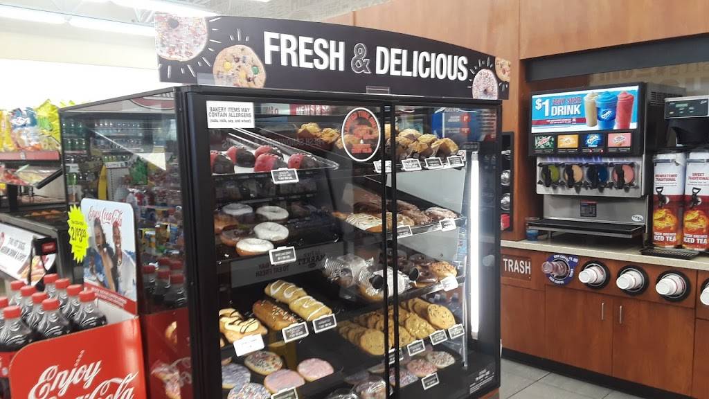 Kum & Go | meal takeaway | 1025 E 1st St, Ankeny, IA 50021, USA | 5159656756 OR +1 515-965-6756