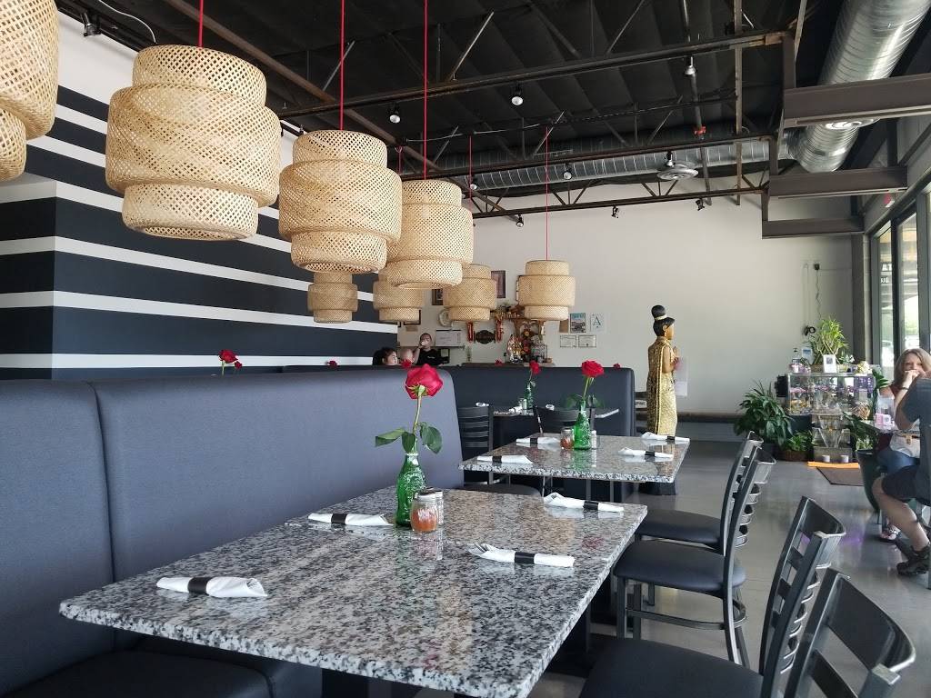Krua Thai Cuisine | restaurant | 1510 E Bell Rd Suite A100, Phoenix, AZ 85022, USA | 6029714988 OR +1 602-971-4988