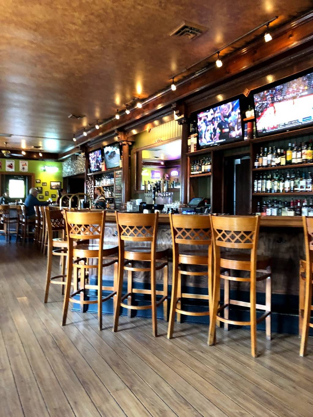 The Stones Throw Tavern & Grill | restaurant | 176 E Wooster St, Bowling Green, OH 43402, USA | 4193547474 OR +1 419-354-7474