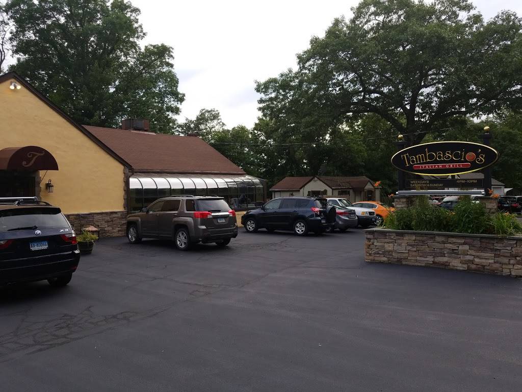 Tambascios Italian Grill | restaurant | 1 Dodgingtown Rd, Newtown, CT 06470, USA | 2034262715 OR +1 203-426-2715