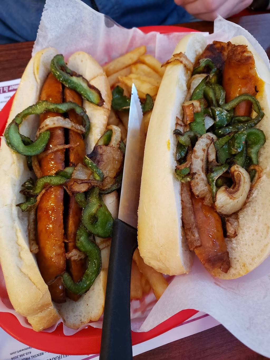 Jo Jos Super Dogs | restaurant | 214 E Pulaski Hwy, Elkton, MD 21921, USA | 4103929830 OR +1 410-392-9830