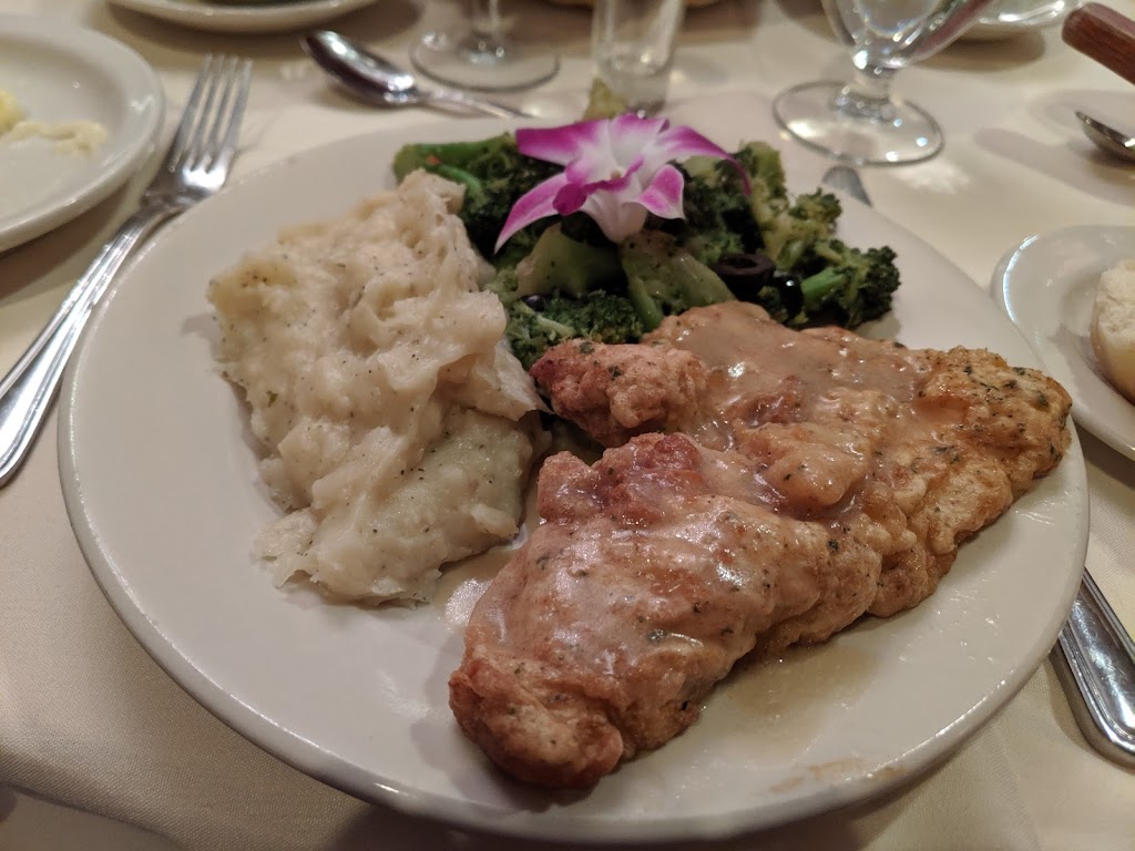 Valley Country Club | restaurant | 251 New London Ave, Warwick, RI 02886, USA | 4018211115 OR +1 401-821-1115