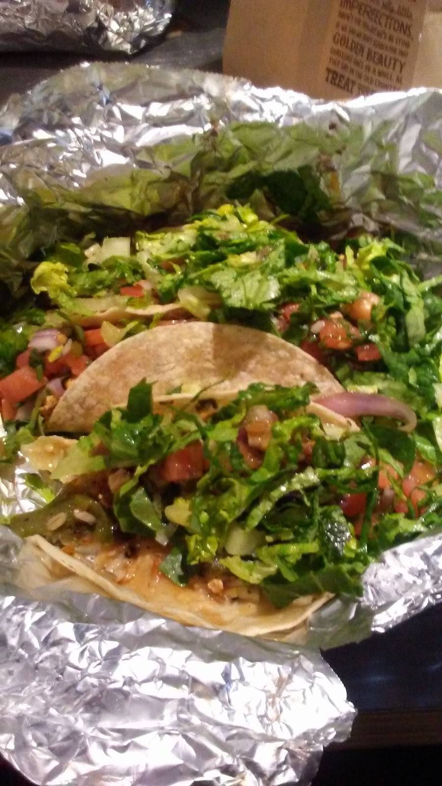 Chipotle Mexican Grill | restaurant | 26147 Evergreen Rd, Southfield, MI 48076, USA | 2483533448 OR +1 248-353-3448