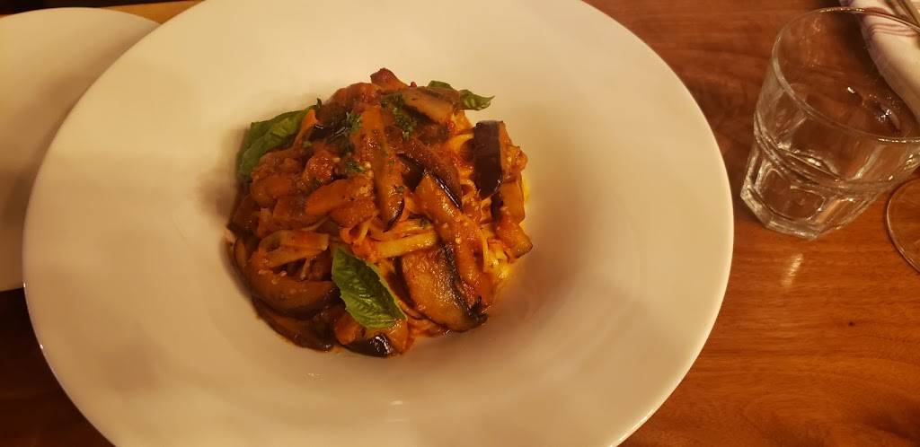 Ombretta Cucina + Vino | restaurant | 121 Lakeshore Rd W, Mississauga, ON L5H 1E9, Canada | 9052712017 OR +1 905-271-2017