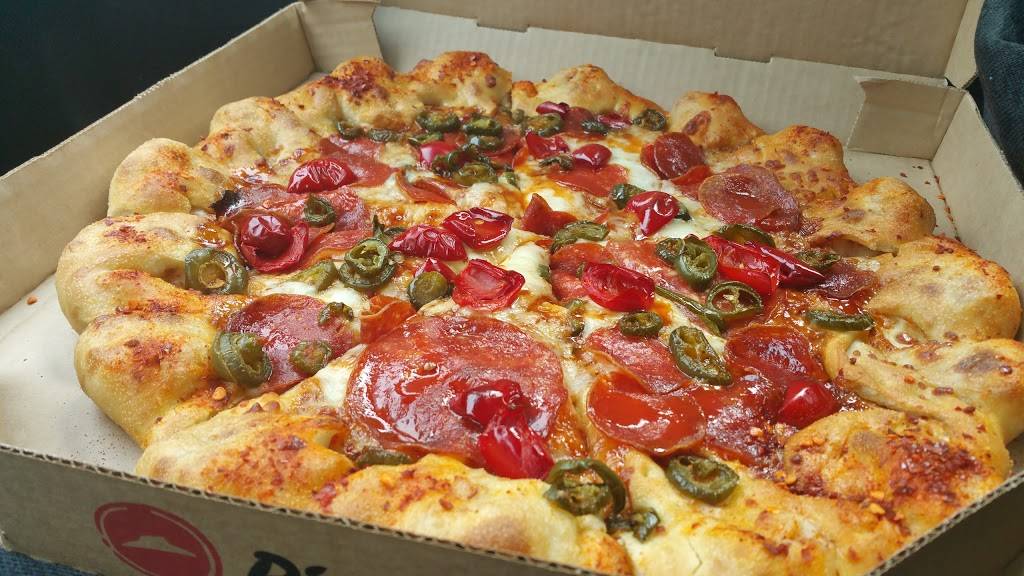 Pizza Hut | restaurant | 711 S Memorial Dr, New Castle, IN 47362, USA | 7655292992 OR +1 765-529-2992