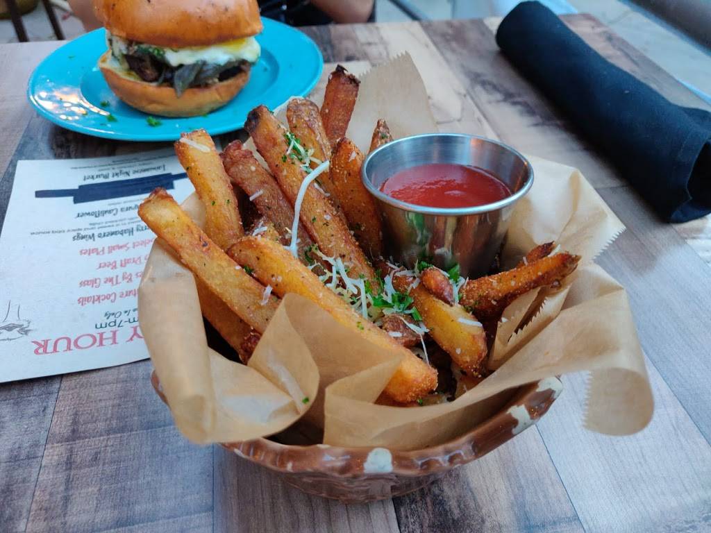 Menagerie Eatery & Bar | restaurant | 101 S Eola Dr, Orlando, FL 32801, USA | 4076015219 OR +1 407-601-5219