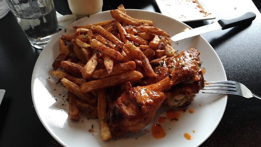 Porto Poulet | restaurant | 345 Boul Henri-Bourassa O, Montréal, QC H3L 1N9, Canada | 5145071217 OR +1 514-507-1217