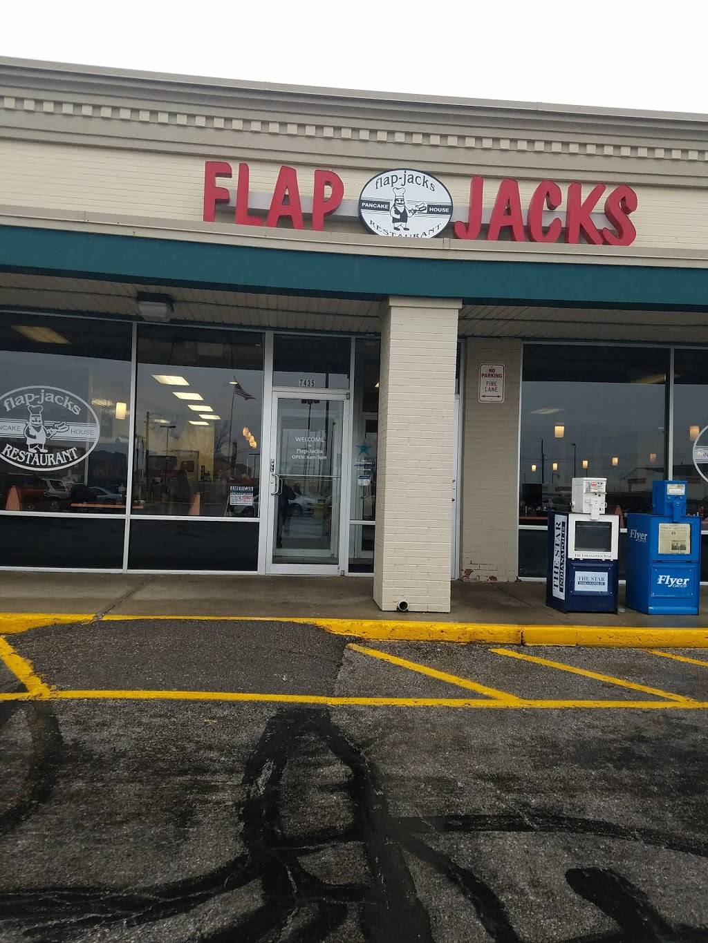 Flap Jacks | restaurant | 7435 W 10th St, Indianapolis, IN 46214, USA | 3172730123 OR +1 317-273-0123