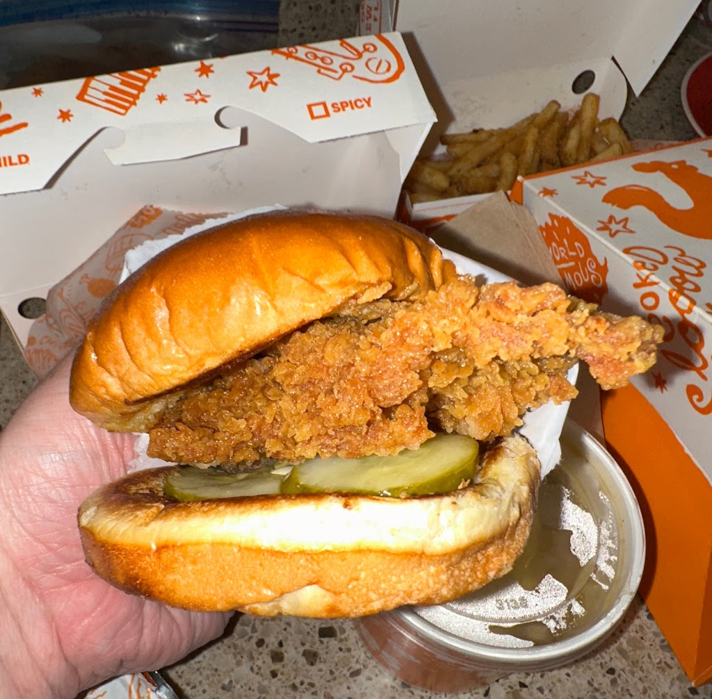 Popeyes Louisiana Kitchen | restaurant | 1725 E Lincoln Hwy, New Lenox, IL 60451, USA | 7798032449 OR +1 779-803-2449