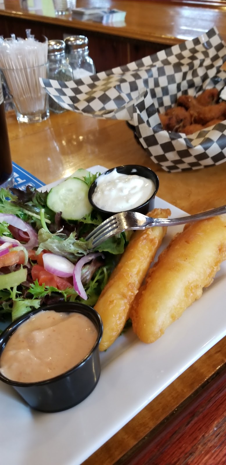 The HonkyTonk Bar and Restaurant | restaurant | 113 W Main St, Goldendale, WA 98620, USA | 5097722701 OR +1 509-772-2701