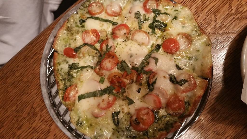 Old Chicago | restaurant | 6676 S Parker Rd, Aurora, CO 80016, USA | 3034000876 OR +1 303-400-0876