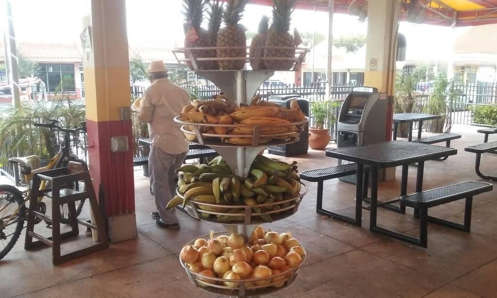 El Castillo De Las Frutas | restaurant | 1101 W Flagler St, Miami, FL 33130, USA | 3055483800 OR +1 305-548-3800