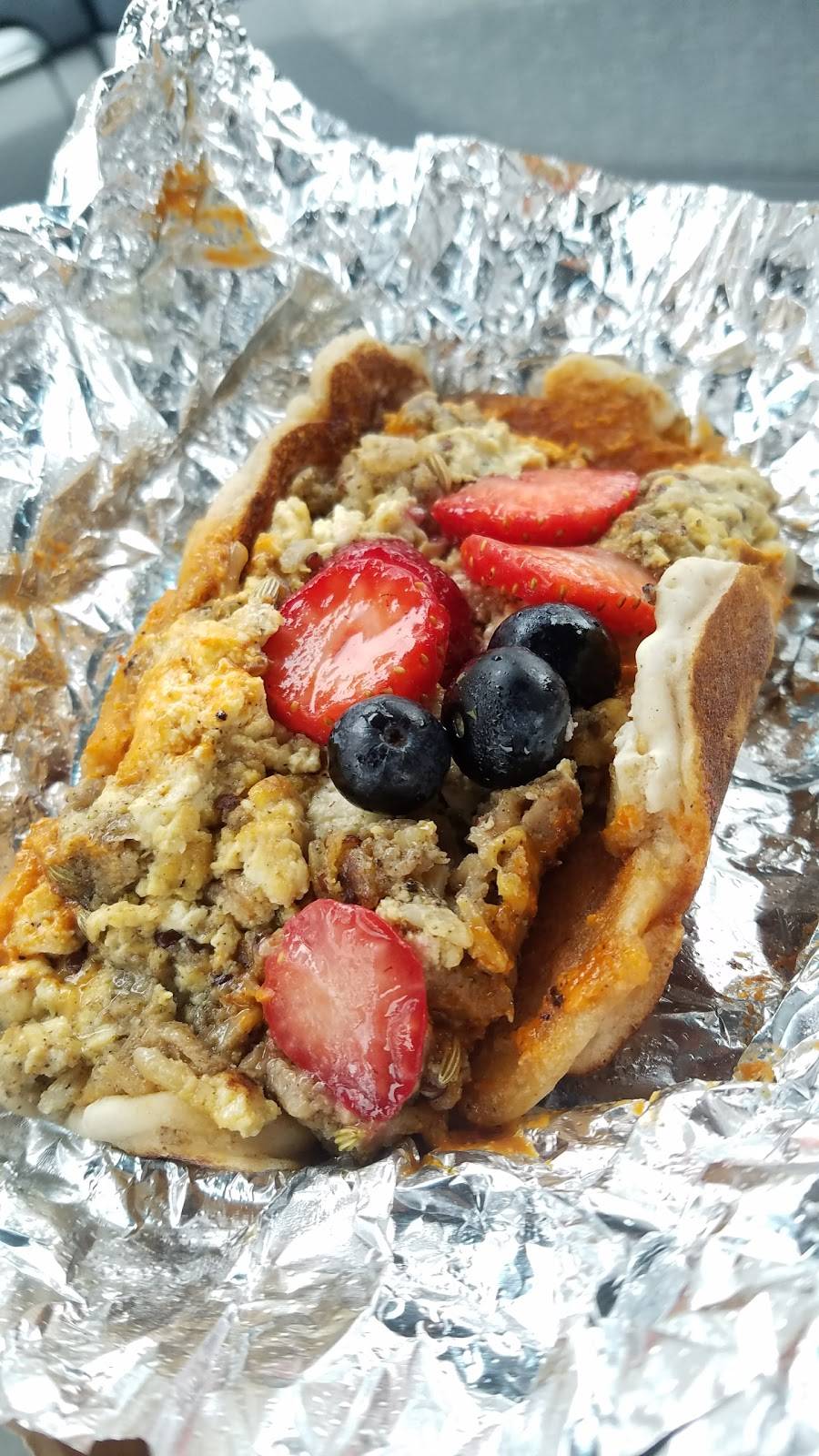 The Vegan Nom | restaurant | 2324 E Cesar Chavez St, Austin, TX 78702, USA | 5124973147 OR +1 512-497-3147