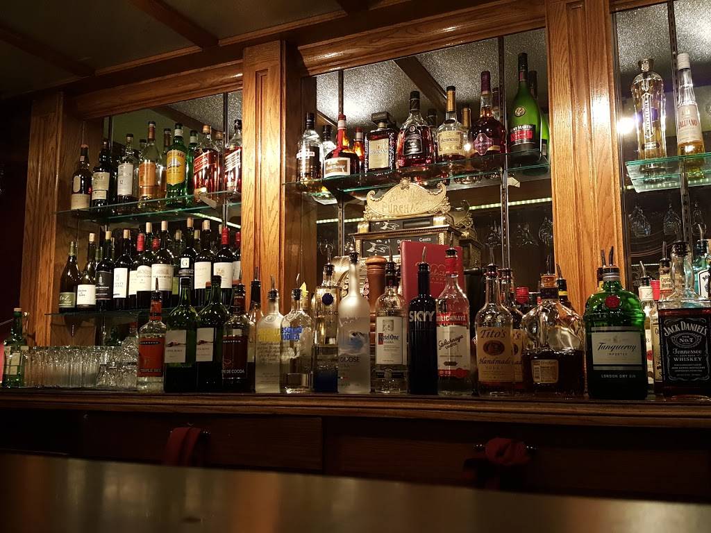 Celebrity Restaurant | restaurant | 3109 S Yale Ave, Tulsa, OK 74135, USA | 9187431800 OR +1 918-743-1800