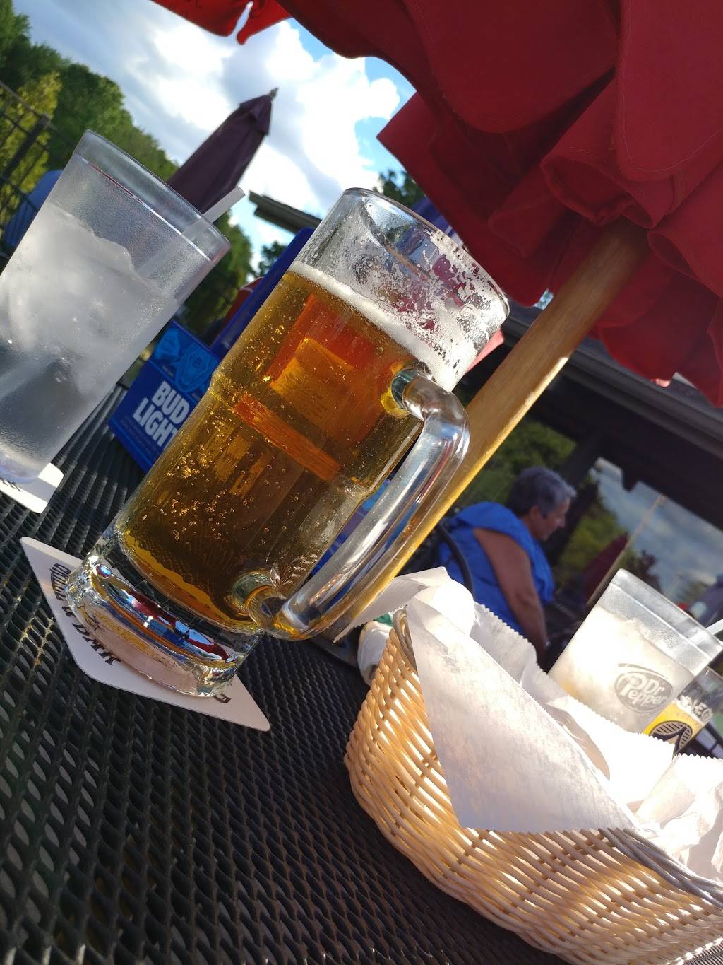 On Tap Stow | restaurant | 4396 Kent Rd, Stow, OH 44224, USA | 3306865359 OR +1 330-686-5359