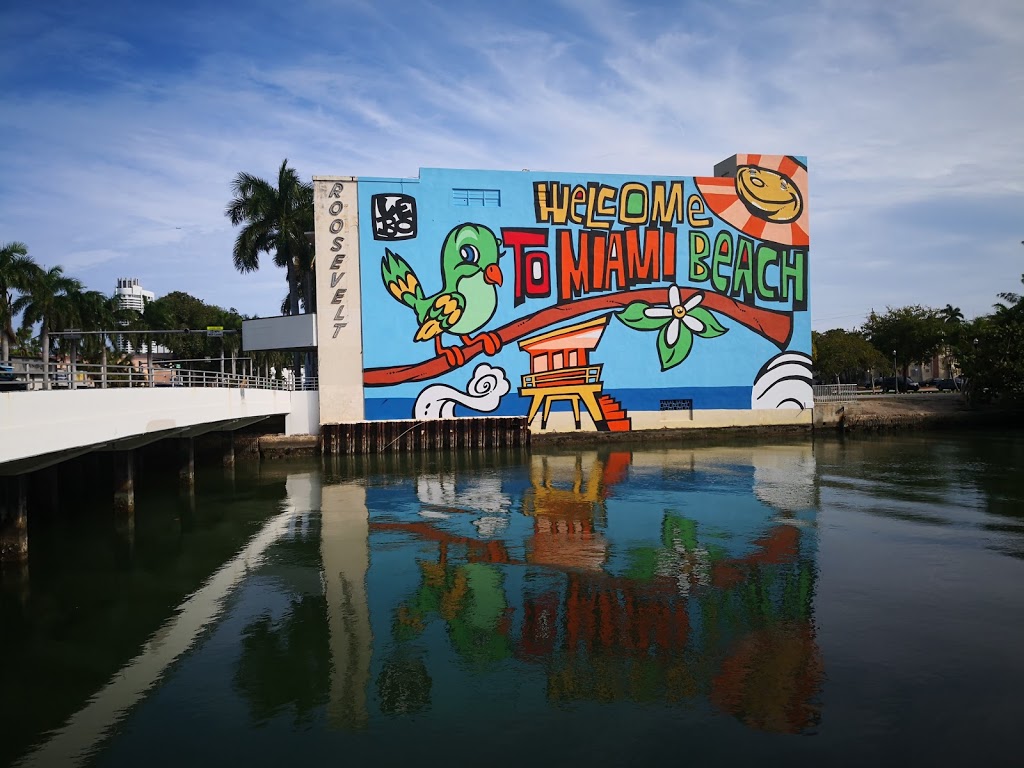 Starbucks | cafe | 827 W 41st St #2, Miami Beach, FL 33140, USA | 7865660341 OR +1 786-566-0341