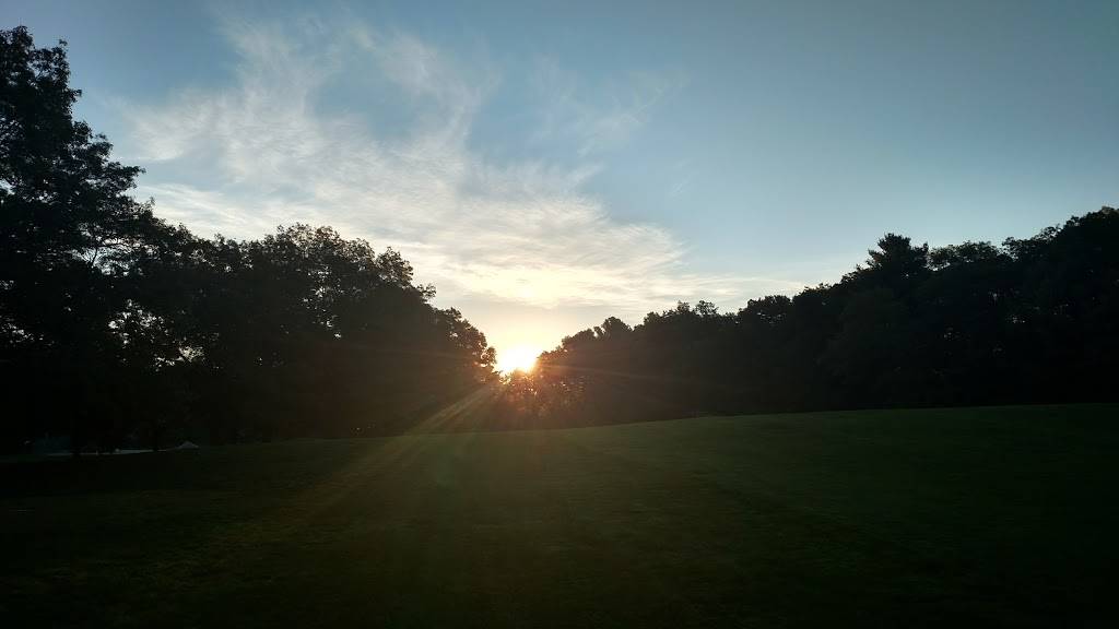 Kings Crossing Golf Club | restaurant | 655 Old Baptist Rd, North Kingstown, RI 02852, USA | 4012942872 OR +1 401-294-2872