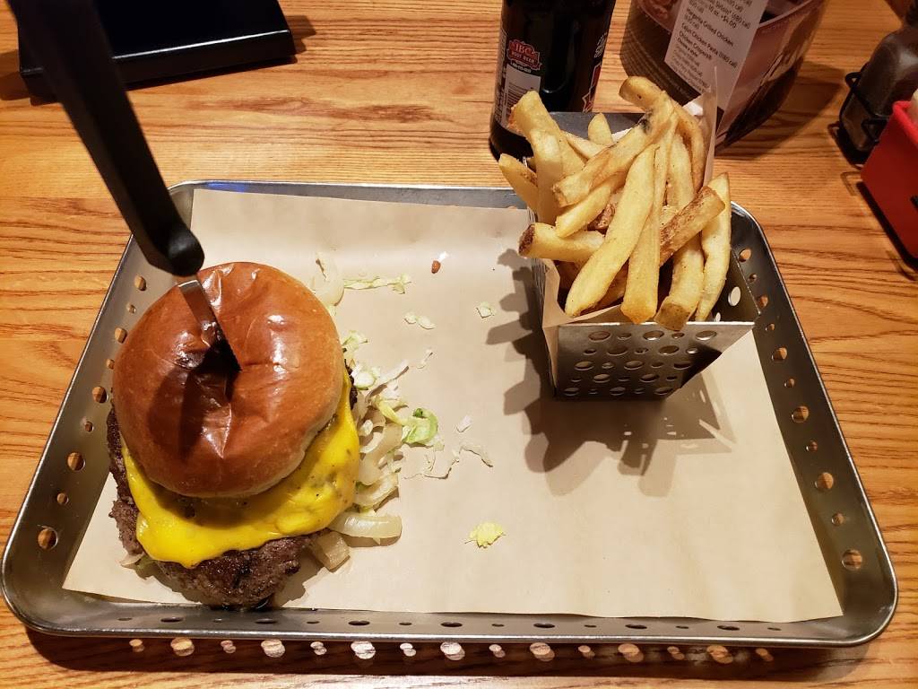 Chilis Grill & Bar | restaurant | 5756 Pacific Ave #95, Stockton, CA 95207, USA | 2094749004 OR +1 209-474-9004