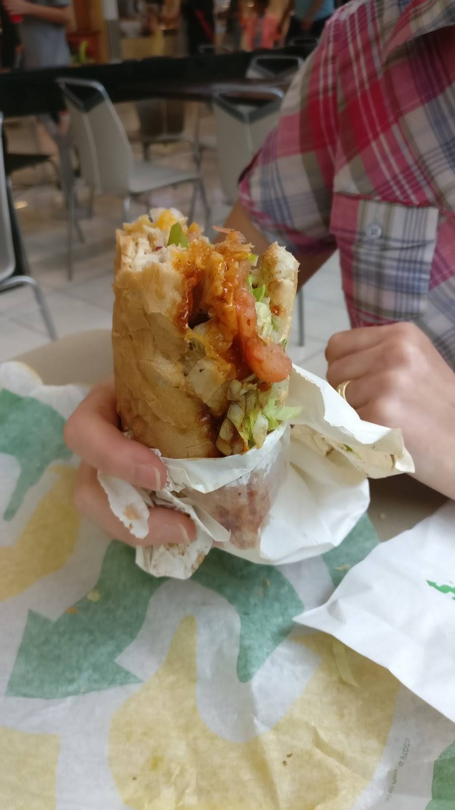 Subway | restaurant | 2151 Lapiniere Blvd Mail Champlain Shopping Centre, G07A, Brossard, QC J4W 2T5, Canada | 4506711010 OR +1 450-671-1010