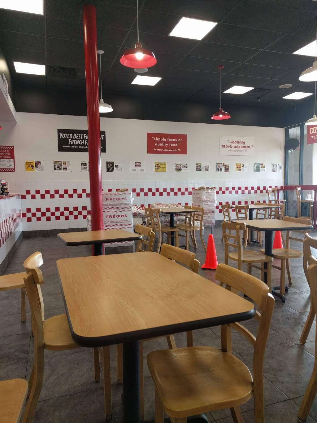 Five Guys | meal takeaway | 1645 S Voss Rd, Houston, TX 77057, USA | 7137835550 OR +1 713-783-5550