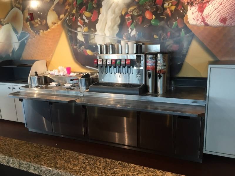 Braums Ice Cream & Burger Restaurant | restaurant | 2508 N 14th St, Ponca City, OK 74601, USA | 5807659038 OR +1 580-765-9038