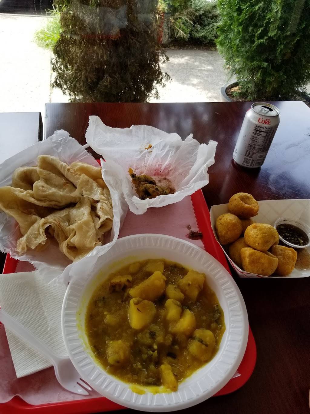 Anils Roti Shop | bakery | 12501 Liberty Ave, South Richmond Hill, NY 11419, USA | 7188452800 OR +1 718-845-2800