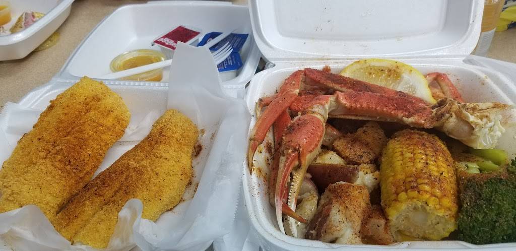 Seafood Junction | restaurant | 132 Madison St, Oak Park, IL 60302, USA | 7086600015 OR +1 708-660-0015