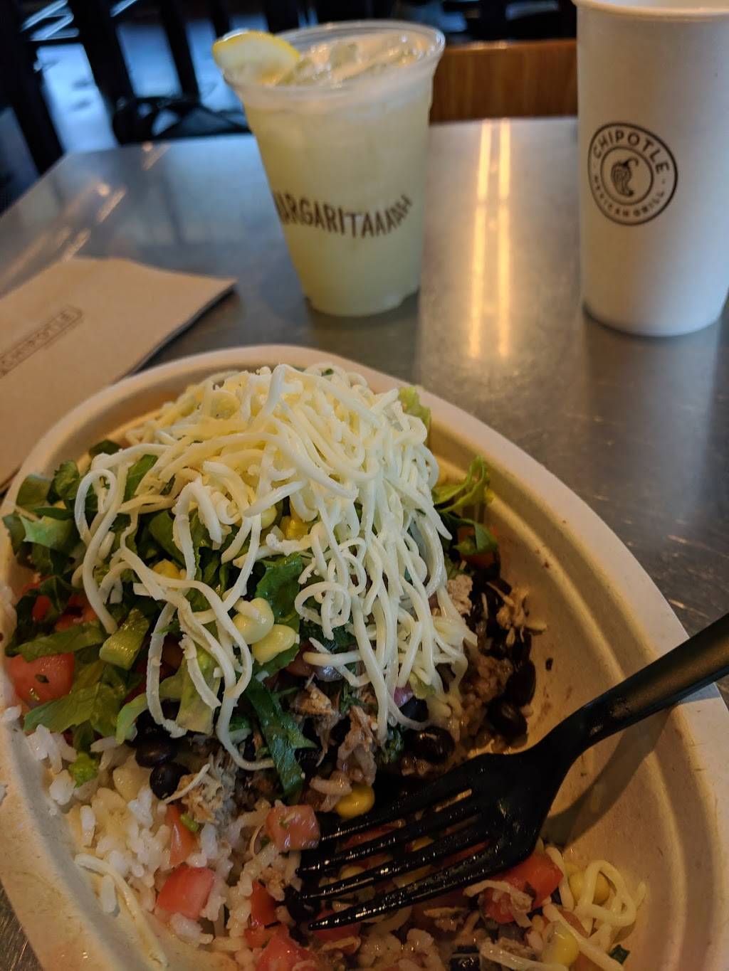 Chipotle Mexican Grill | restaurant | 3312 N Western Ave, Chicago, IL 60618, USA | 7736343215 OR +1 773-634-3215