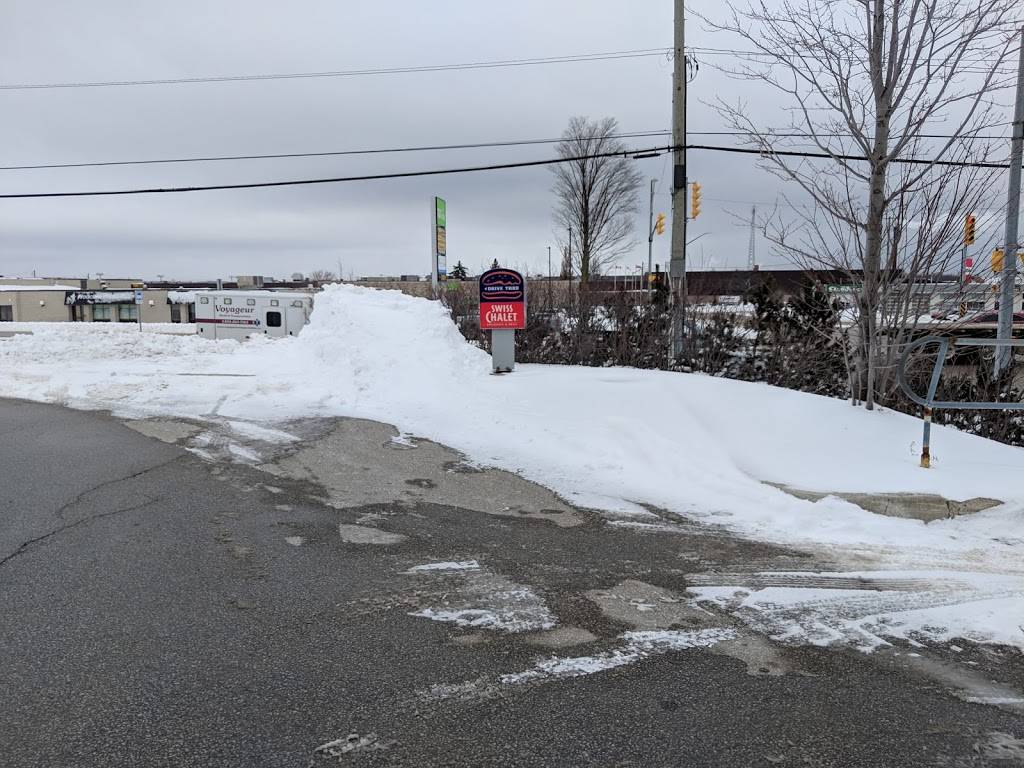 Harveys | restaurant | 1598 18th Ave E, Owen Sound, ON N4K 0A4, Canada | 5193769634 OR +1 519-376-9634