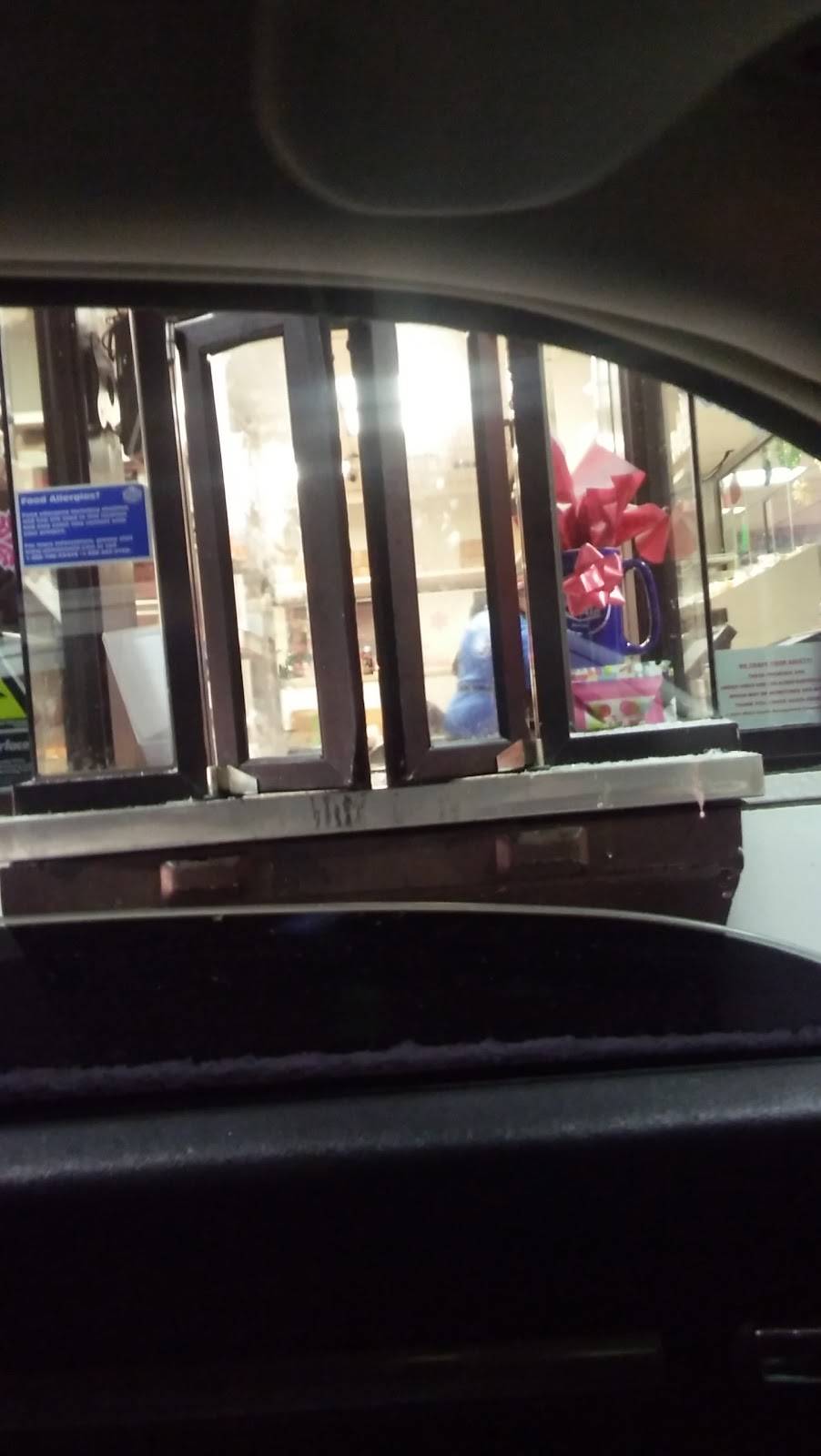 White Castle | restaurant | 10301 S Michigan Ave, Chicago, IL 60628, USA | 7739956618 OR +1 773-995-6618