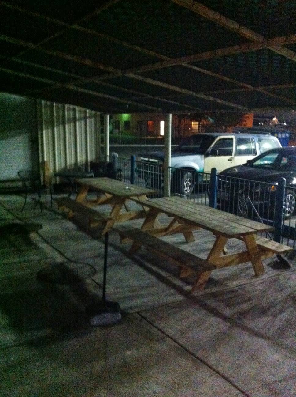 Selma Valero Gas Staion | restaurant | 10610 E Mountain View Ave, Selma, CA 93662, USA | 5598967682 OR +1 559-896-7682