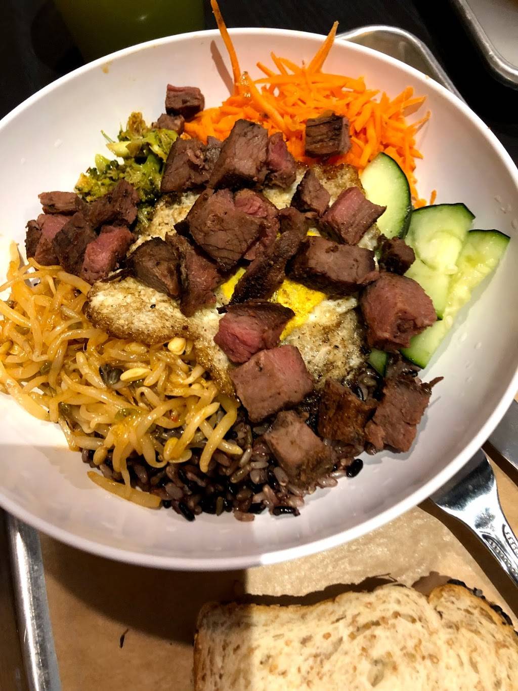 CoreLife Eatery | restaurant | 205 N Maple Rd, Ann Arbor, MI 48103, USA | 7344124101 OR +1 734-412-4101