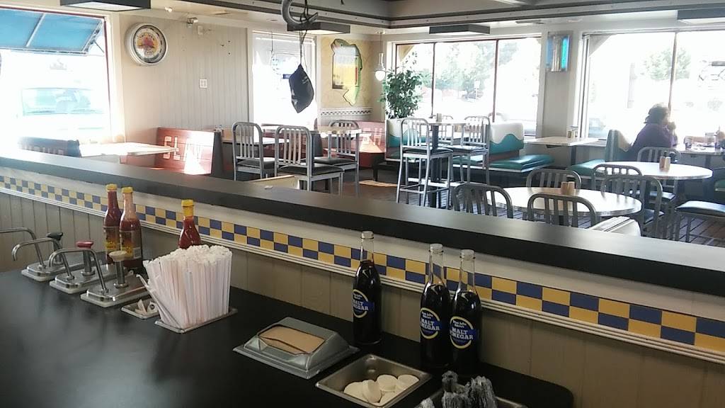 Long John Silvers | restaurant | 3801 Ming Ave, Bakersfield, CA 93309, USA | 6618346976 OR +1 661-834-6976